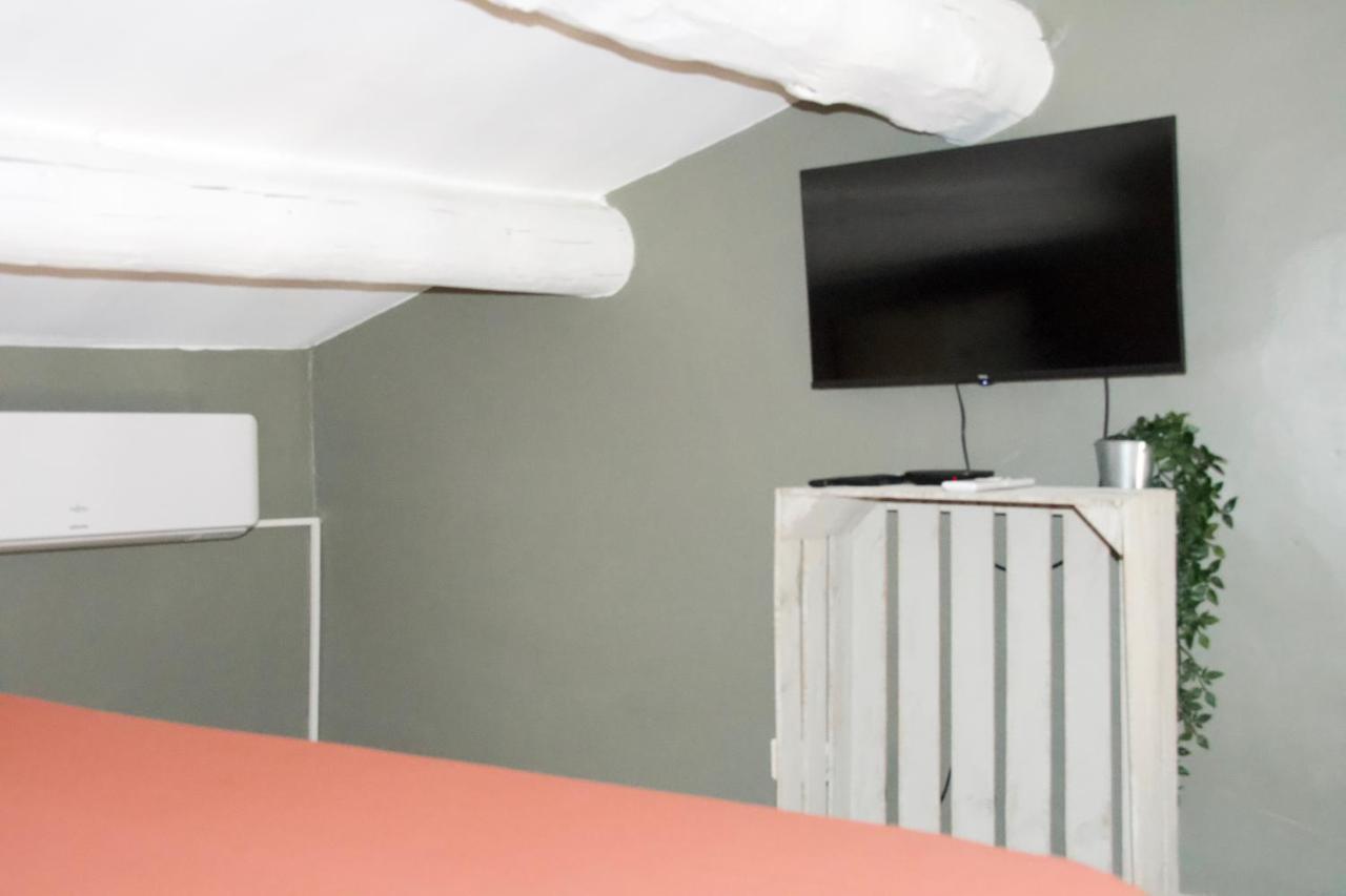 La Villa De Lea - Wifi - 5 Personnes - Intramuros 아비뇽 외부 사진