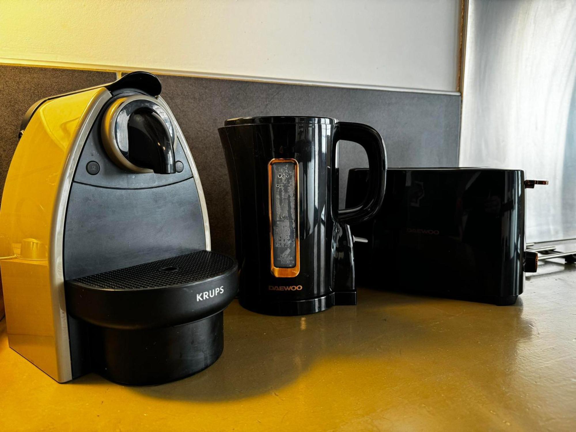 La Villa De Lea - Wifi - 5 Personnes - Intramuros 아비뇽 외부 사진
